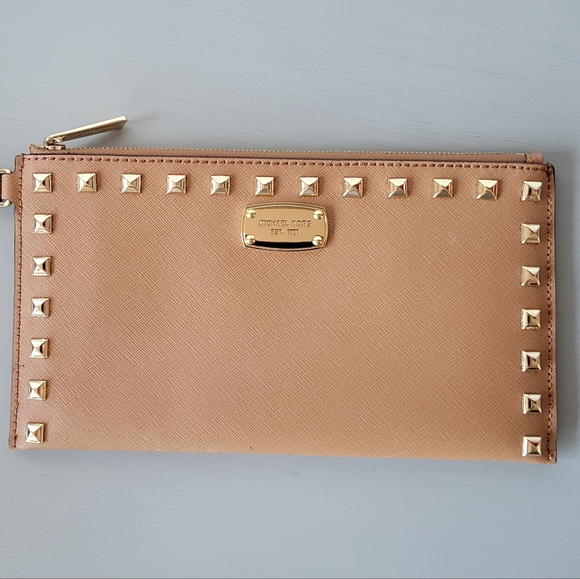 NWOT Michael Kors Brown Wallet/Wristlet OS - Picture 2 of 8